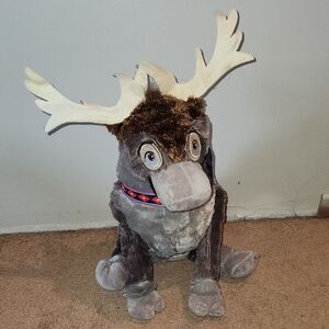 **NWT** Disney Sven Holiday Greeter